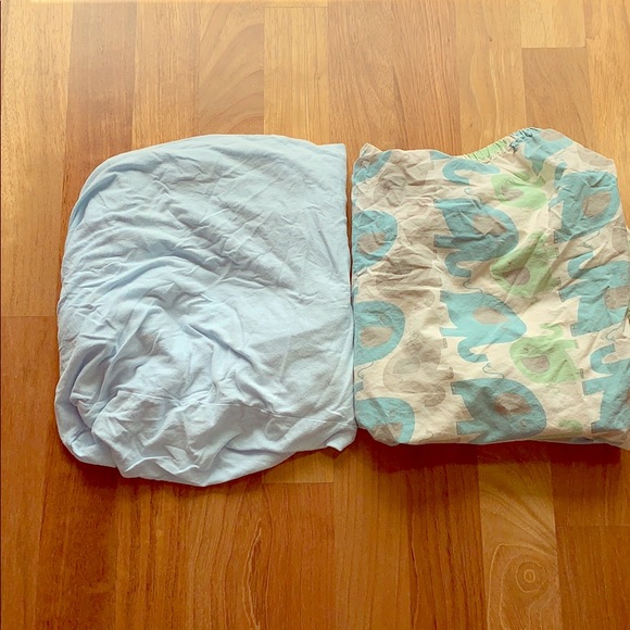 Land of Nod crib sheet & stuffy bundle + GIFT - Picture 2 of 8